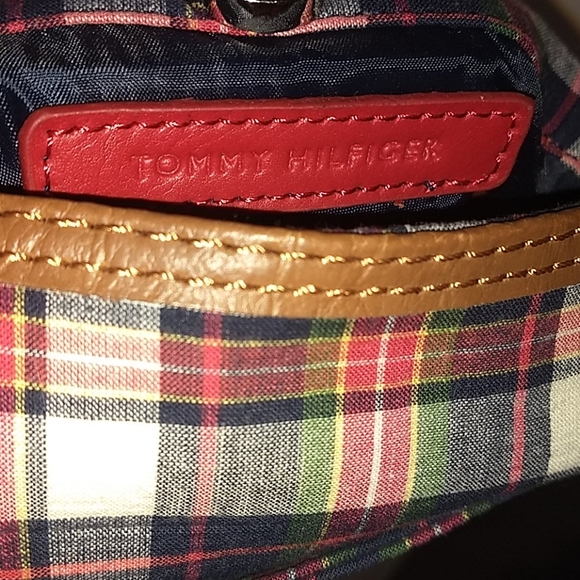 Tommy Hilfiger Plaid  Crossbody Bag - Picture 5 of 6